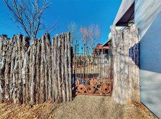 1405 2nd St, Santa Fe, NM 87505