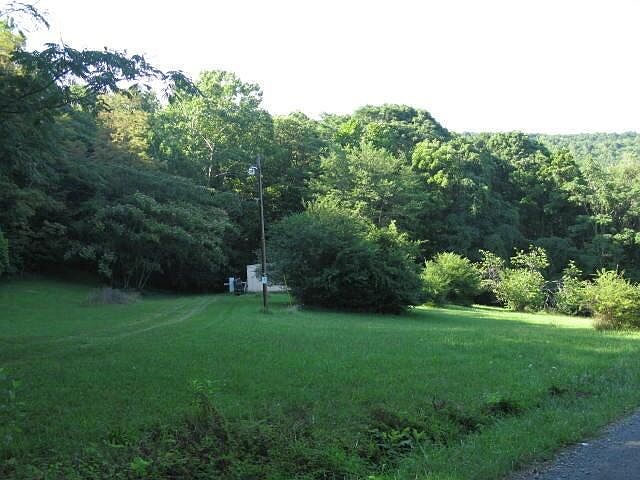 2nd image of 1445 Diamond Ave
