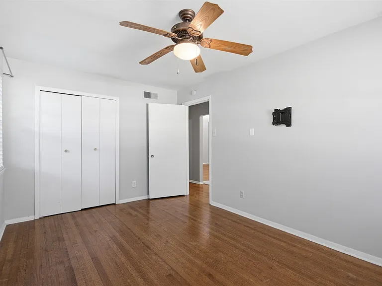 1403 Provincetown Ln — Photo 25