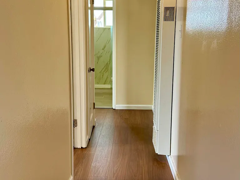 297 Christine Dr — Photo 5
