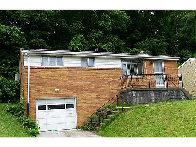 2741 Bellingham Ave photo 1