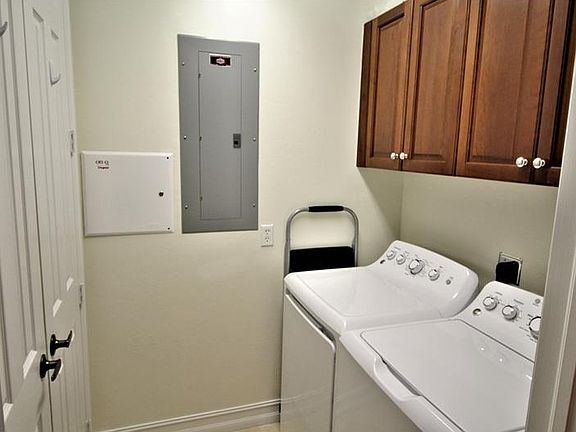 5th image of 88 Vivante Blvd Unit 8843