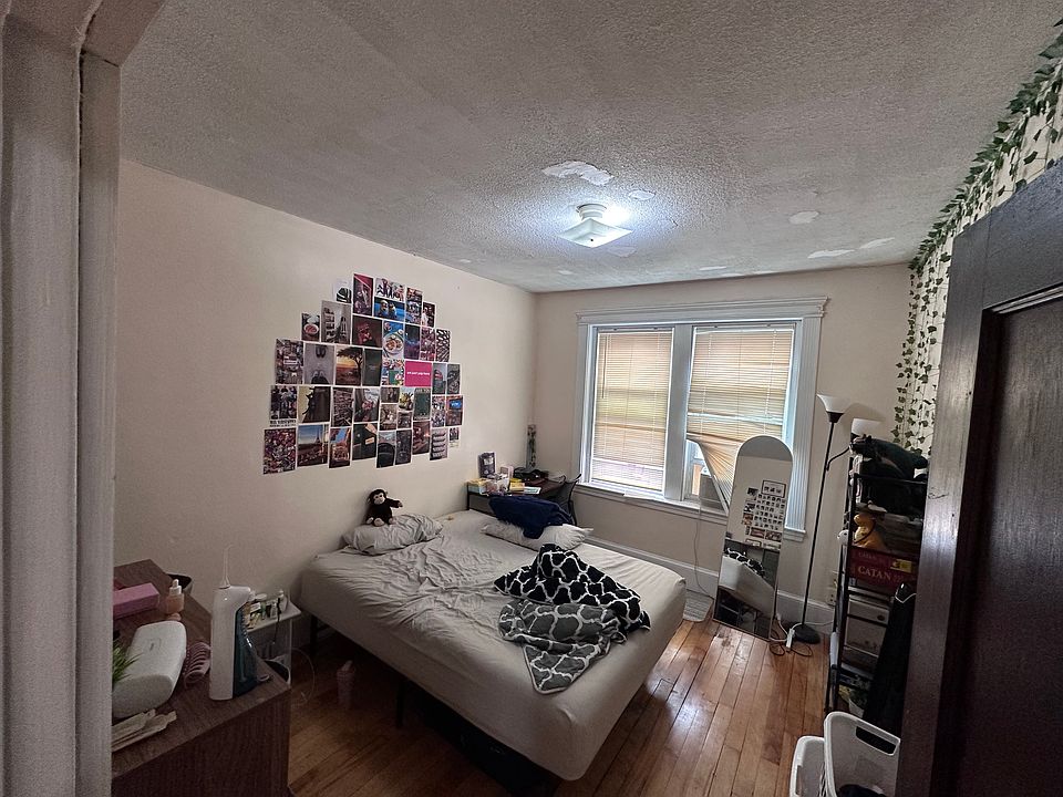 2nd image of 16 Royce Rd #9A