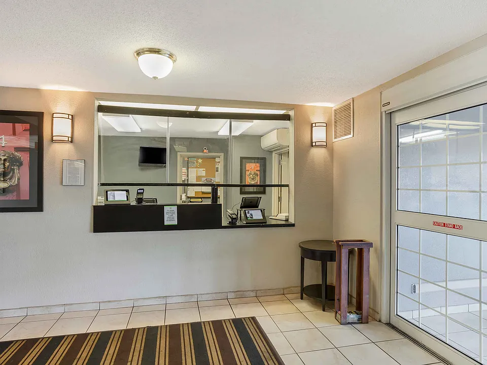 Lobby and Guest Check-in