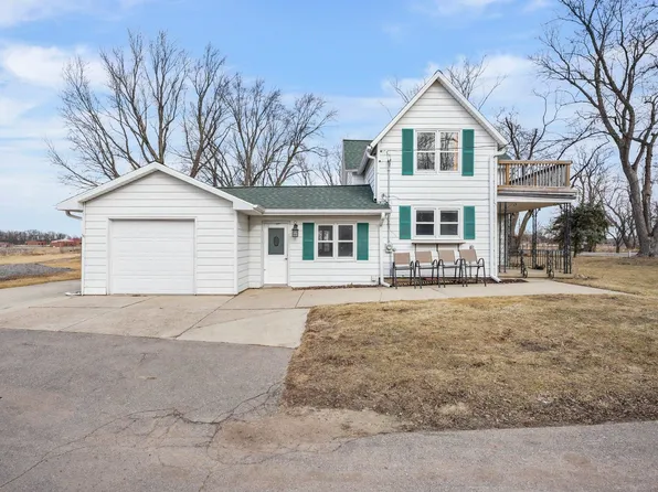 3084 Bailey Rd, Sun Prairie, WI 53590