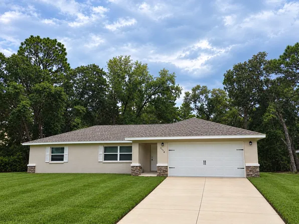 3074 W Bedford Ln, Citrus Springs, FL 34433