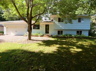 941 Oak Ridge Point NE, Blaine, MN 55434