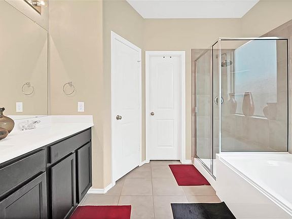 5th image of 6877 Dogwood Cliff Ln