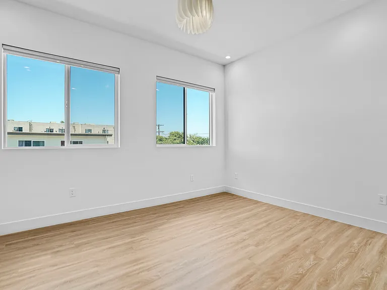 4800 S Slauson Ave #1F — Photo 3
