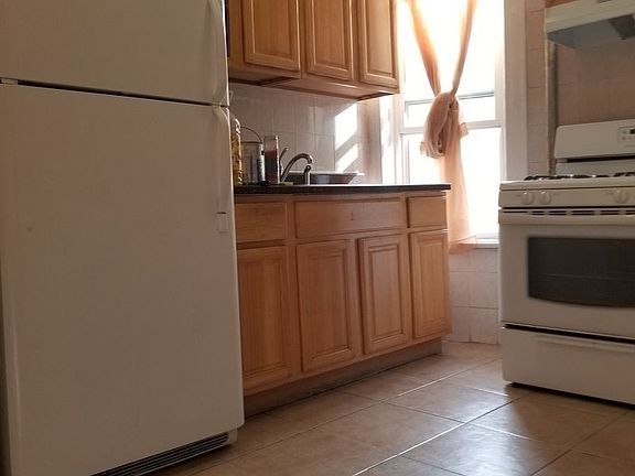 4th image of 568 83rd St APT 3