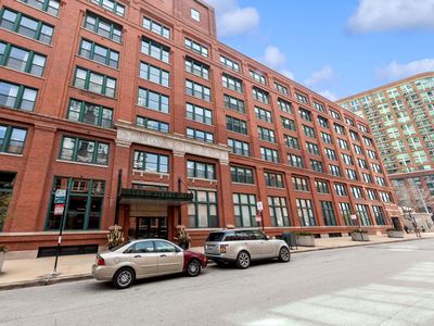 411 W Ontario St APT 502, Chicago, IL, 60654