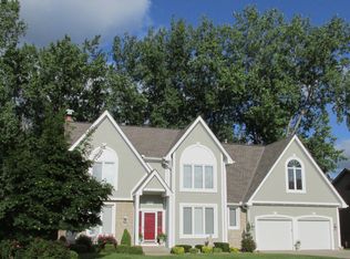 7811 N Revere Dr, Kansas City, MO 64151