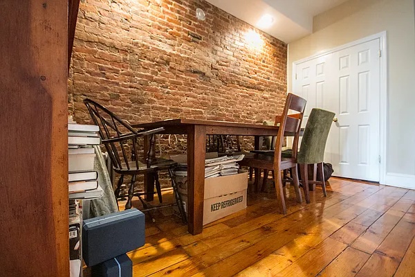 Rented by Twyford Real Estate | media 18