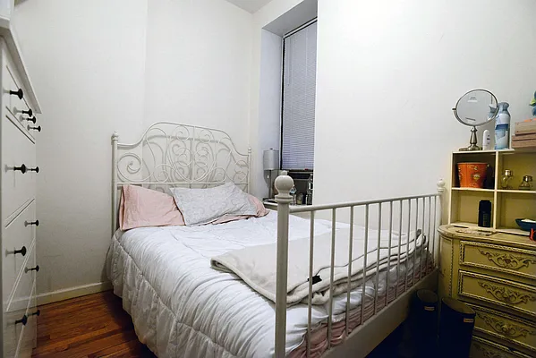 Rented by J Misrahi Realty Corp | media 12