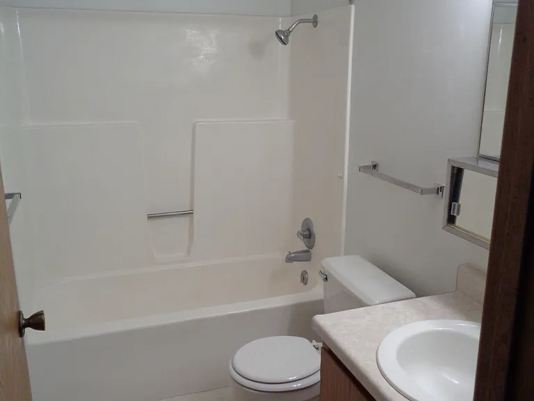 403 Iowa St — Photo 6