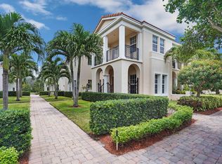 798 NW 83rd Ln, Boca Raton, FL 33487
