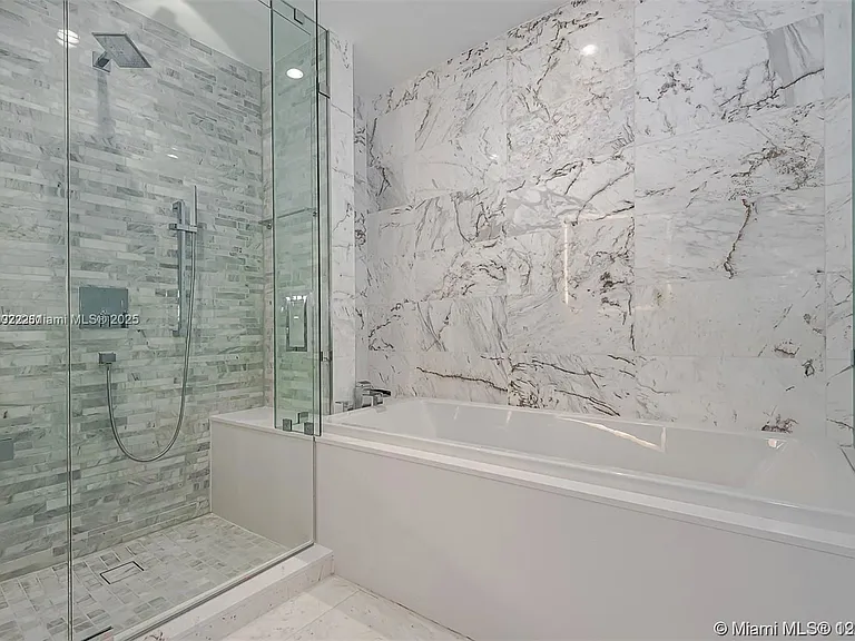 851 NE 1st Ave #1608 — Photo 8