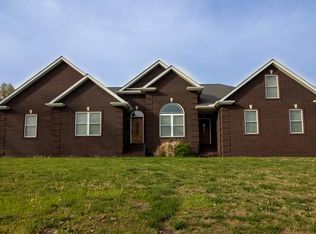 108/110 Pin Oak Ln, Madisonville, KY