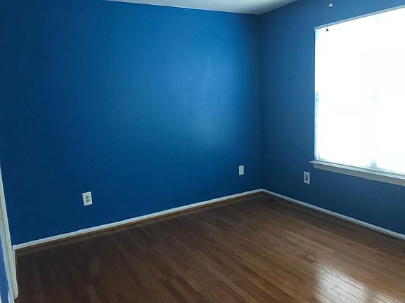 3rd image of 14924 Ampstead Ct