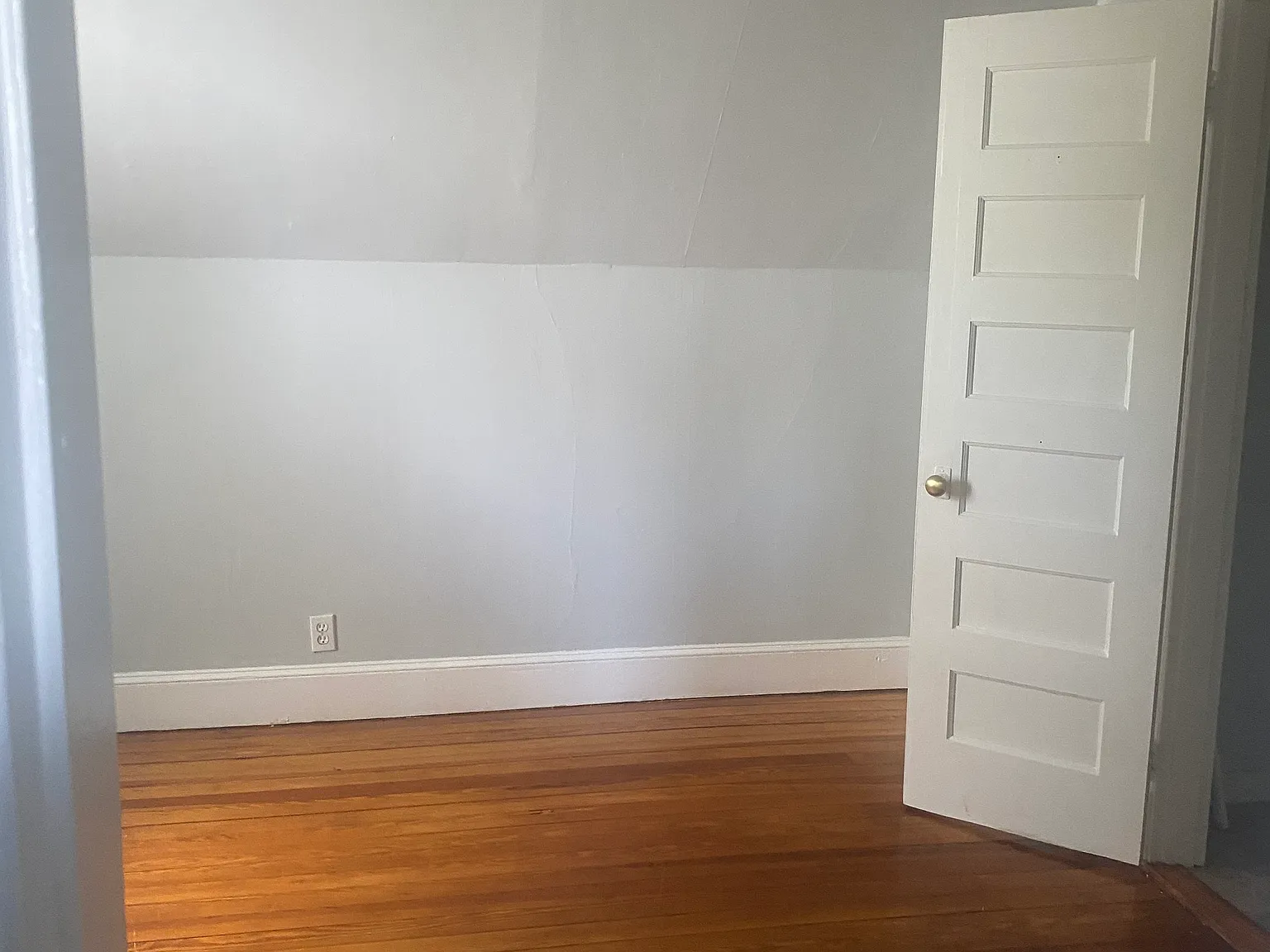 3 bed, $1,600 — Photo 2