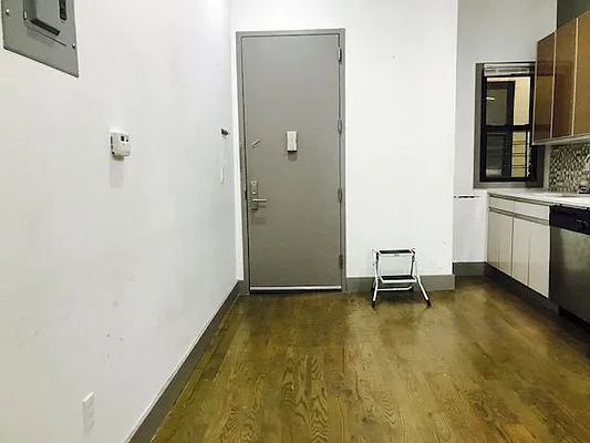 Rented by null | media 12