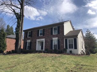 10902 Alloway Ct, Douglass Hills, KY 40243