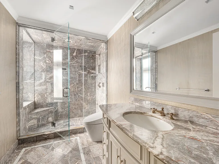 502 Park Ave #Penthouse 27 — Photo 25