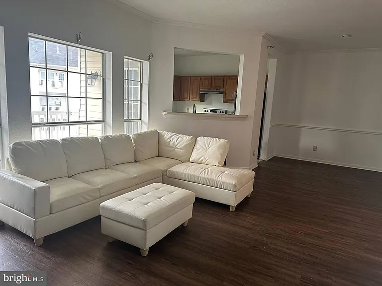 668 Gateway Dr SE #406 — Photo 6