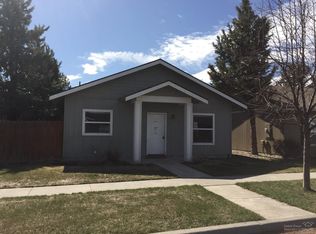 20667 Honeysuckle Ln, Bend, OR 97702