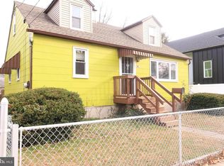 130 Parker Ave, Woodlynne, NJ 08107