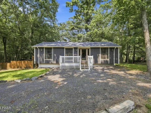 141 Fox Rd, Dingmans Ferry, PA 18328