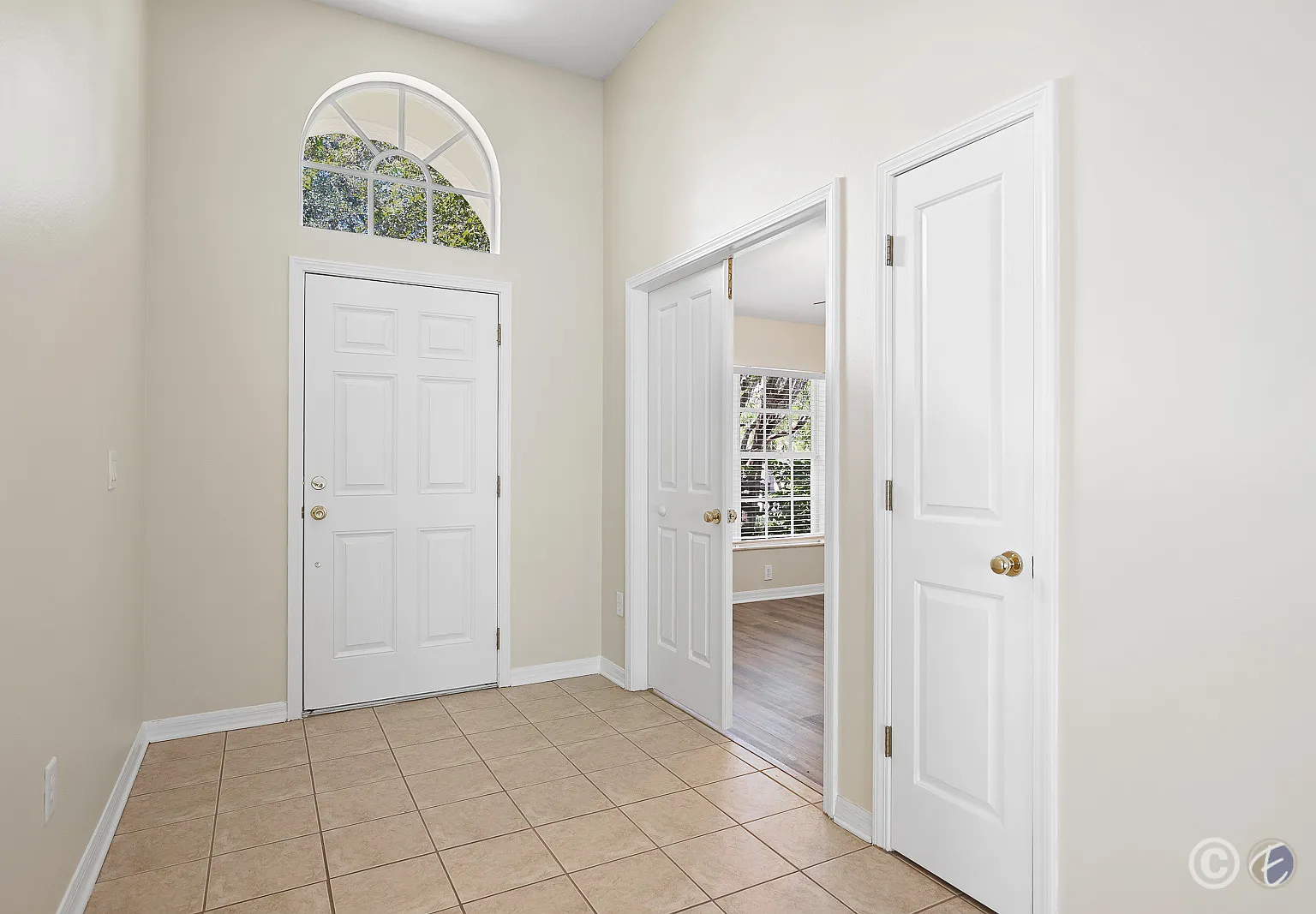 6328 Bridgecrest Dr | FishHawk Ranch — Photo 2