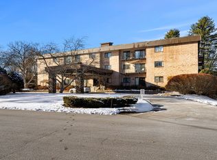 Woodcrest Condominiums, Chelmsford, MA 01824