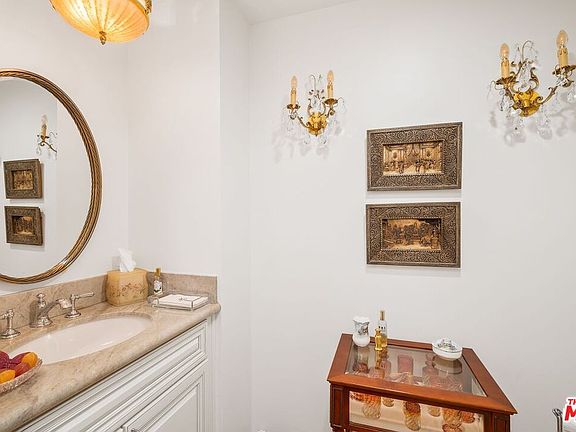 5th image of 10724 Wilshire Blvd APT 711