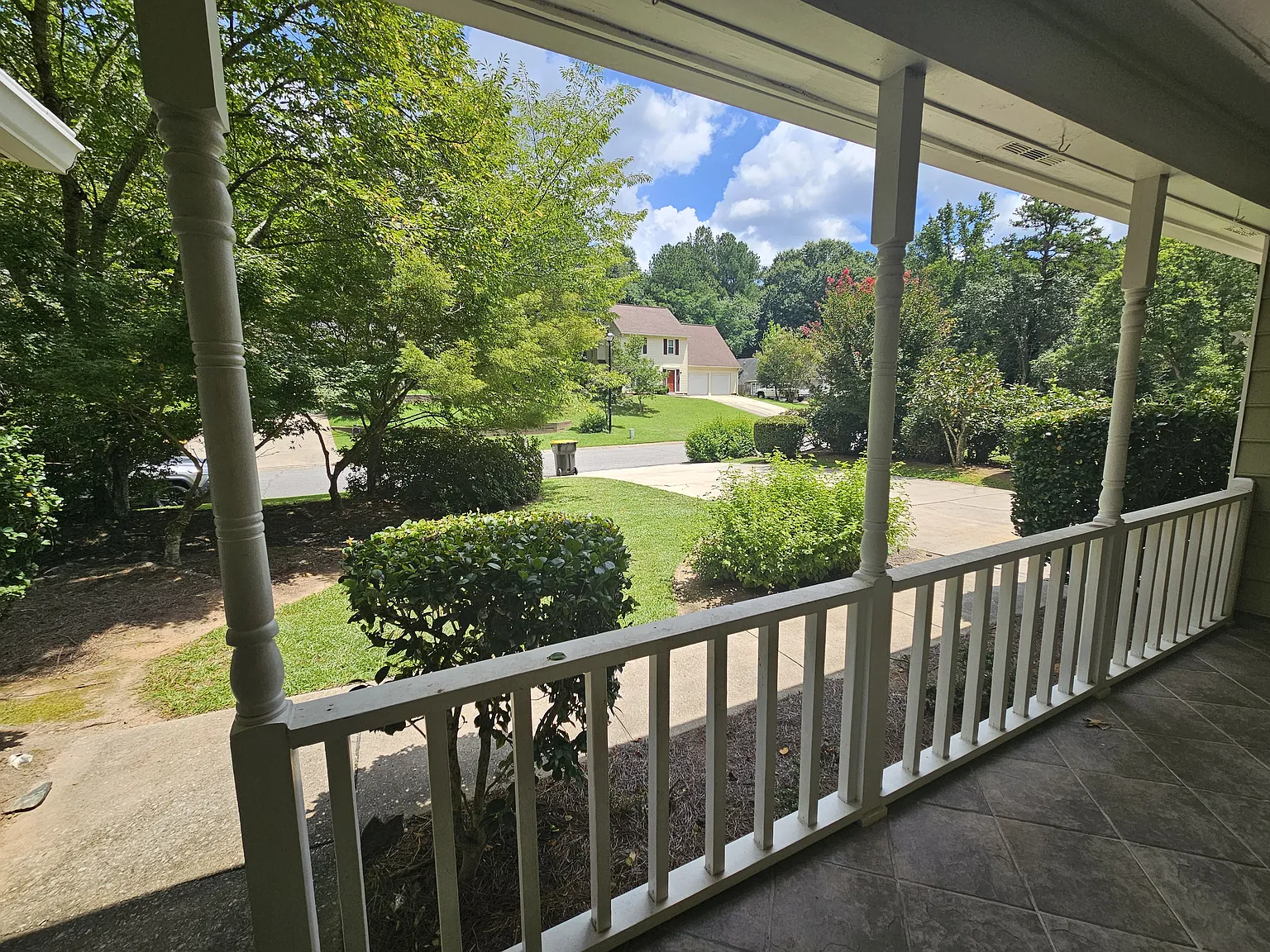 210 Windgate Ct — Photo 3