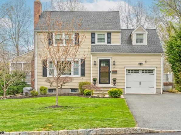 171 Hillside Ave, Chatham Boro, NJ 07928