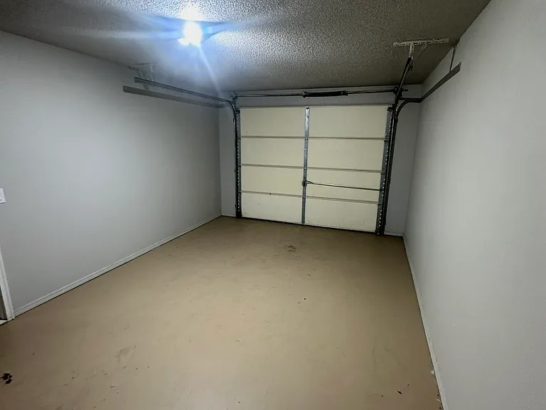 3405 SW Victoria Pl #1 — Photo 17