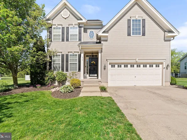 313 Windsor Rd, Mullica Hill, NJ 08062