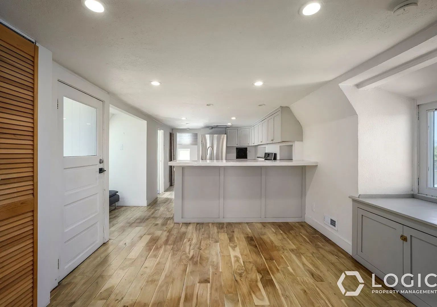 2 Bed / 1 Bath Duplex for Rent in Salt Lake City, UT — Photo 2