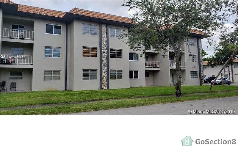 1st image of 13900 Lake Placid Ct APT A29