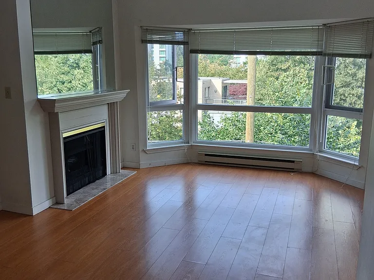1738 Alberni St #416 — Photo 3