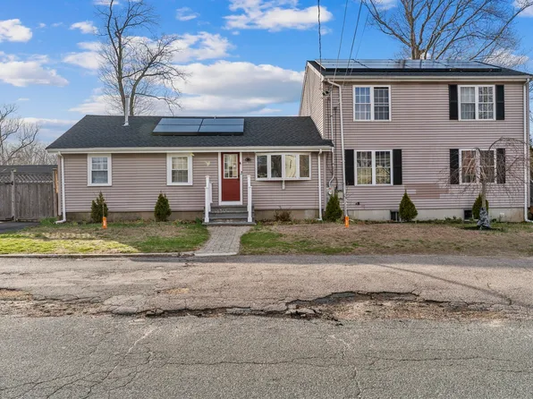21 Dale Rd #B, Holbrook, MA 02343