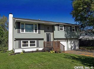 8066 Trina Cir, Clay, NY 13041