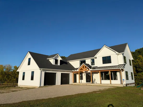 1700 Fowlerville Rd, Fowlerville, MI 48836