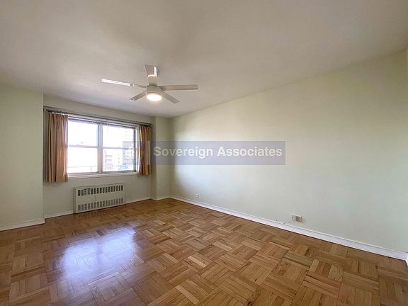 4th image of 3530 Henry Hudson Pkwy APT 12H