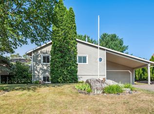 897 Maple Dr, Osceola, WI 54020