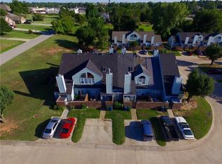 9812 Walnut Ln, Midwest City, OK 73130