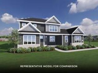 8211 West Skylark DRIVE, Mequon, WI 53097