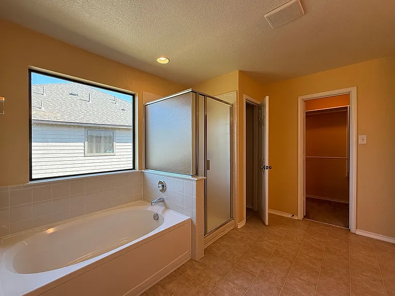 2250 Howry Dr — Photo 25