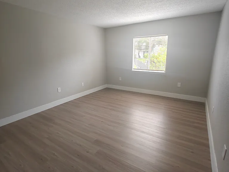 4405 S Semoran Blvd #7 — Photo 14